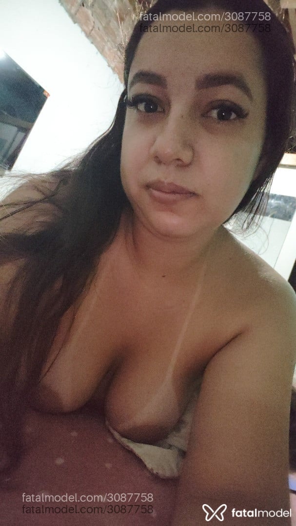 Acompanhante mulher morena (o) de olhos pretos em Pontes e Lacerda - Amanda Antonella