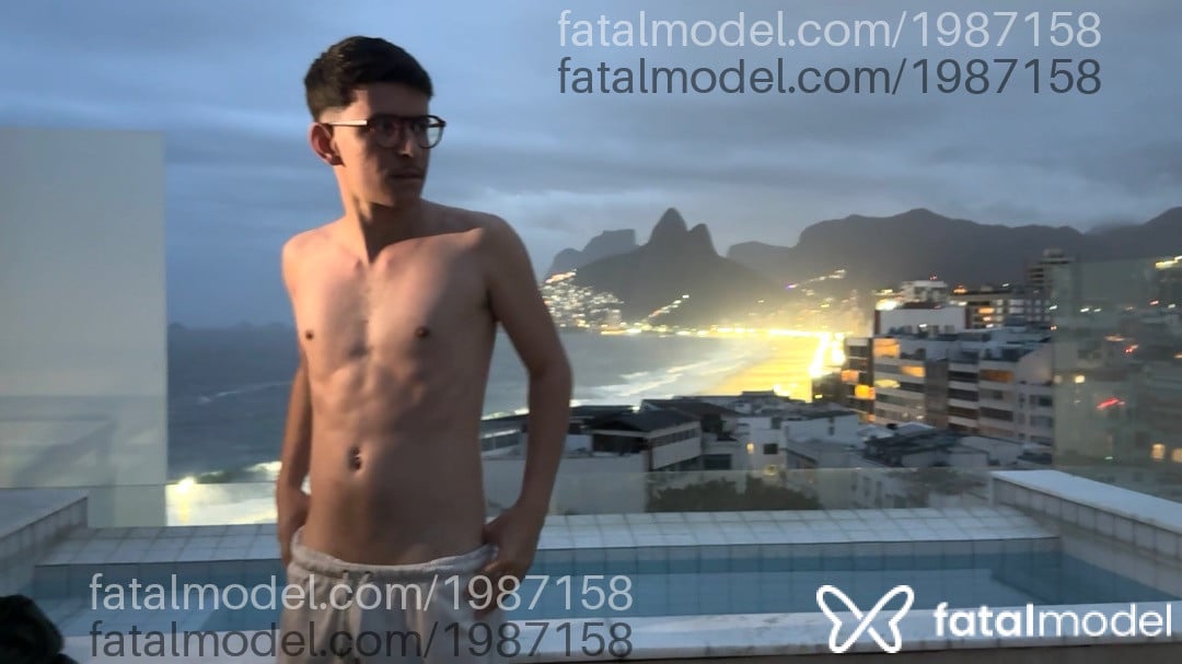 Acompanhante homem com cabelo castanho de olhos castanhos em Rio de Janeiro - Luca Perez