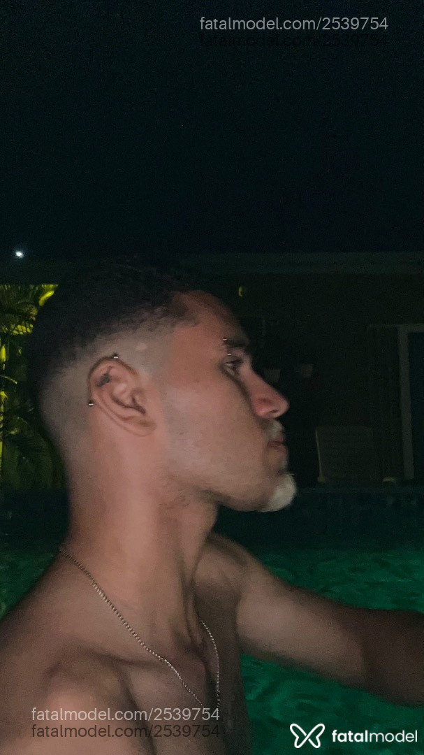 Acompanhante homem morena (o) de olhos mel em São Paulo - Luccas