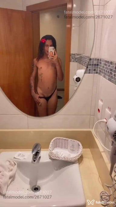 Acompanhante homem trans com cabelo castanho de olhos castanhos em Rio de Janeiro - Kailayne