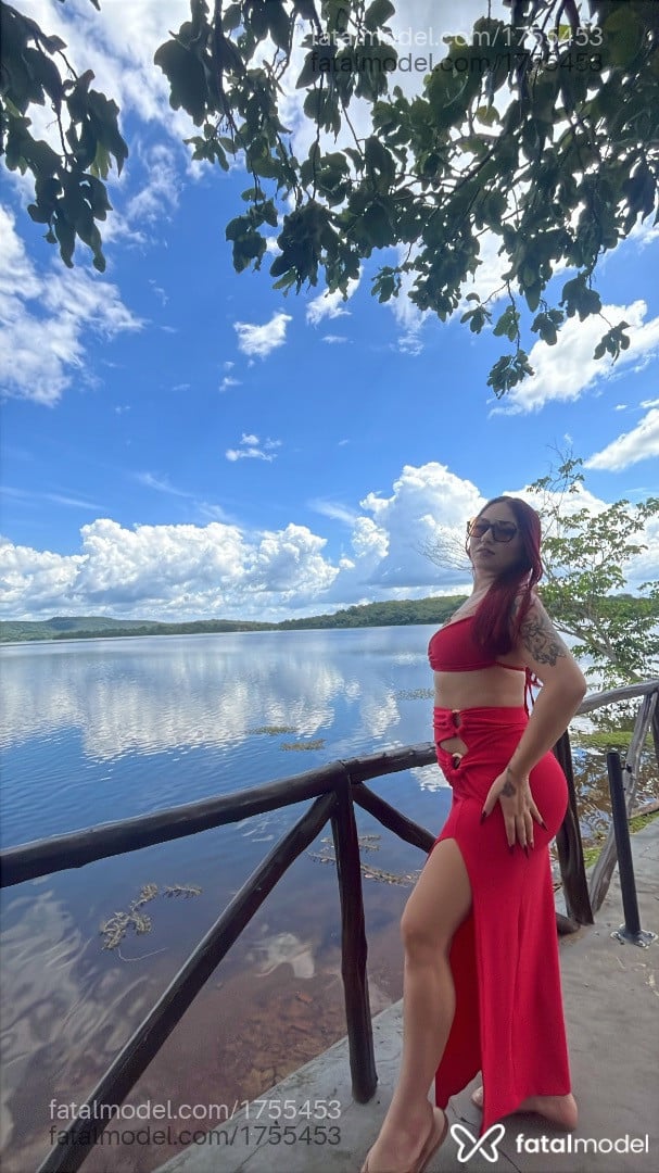 Acompanhante mulher ruiva (o) de olhos castanhos em Piripiri Acompanhante mulher ruiva (o) de olhos castanhos em Piripiri - Lua