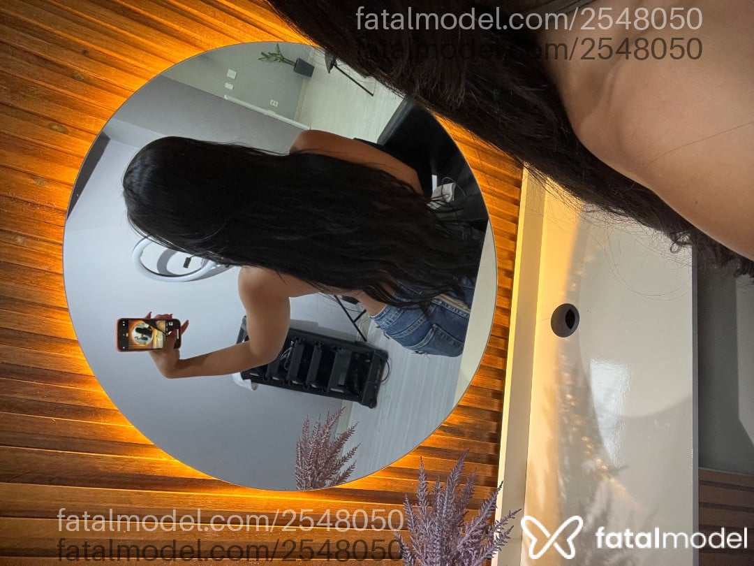 Acompanhante mulher morena (o) de olhos castanhos em Vespasiano Acompanhante mulher morena (o) de olhos castanhos em Vespasiano - Letícia Fonseca