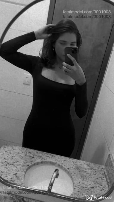 Acompanhante mulher morena (o) de olhos castanhos em São Paulo Acompanhante mulher morena (o) de olhos castanhos em São Paulo - Sabrina Nunes