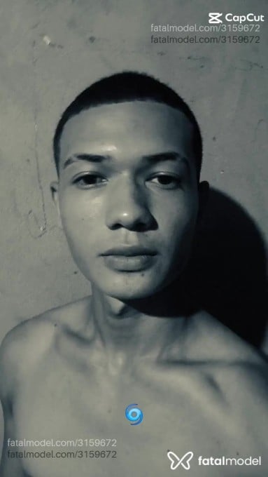 Acompanhante homem com cabelo castanho de olhos castanhos em Imperatriz - Chelzim