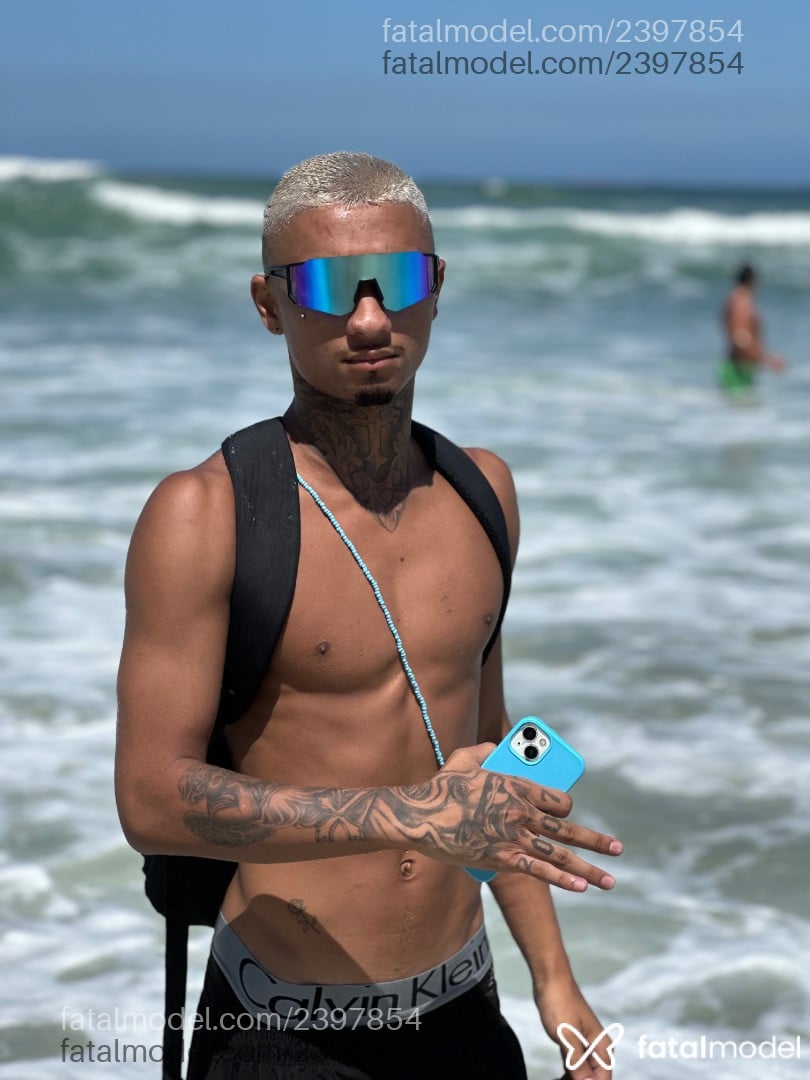Acompanhante homem morena (o) de olhos castanhos em Guarujá Acompanhante homem morena (o) de olhos castanhos em Guarujá - Gabriel Souzah