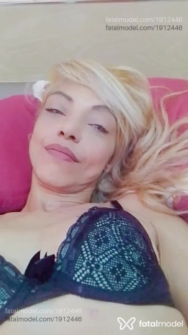 Acompanhante mulher loira (o) de olhos verdes em Maringá - Millena