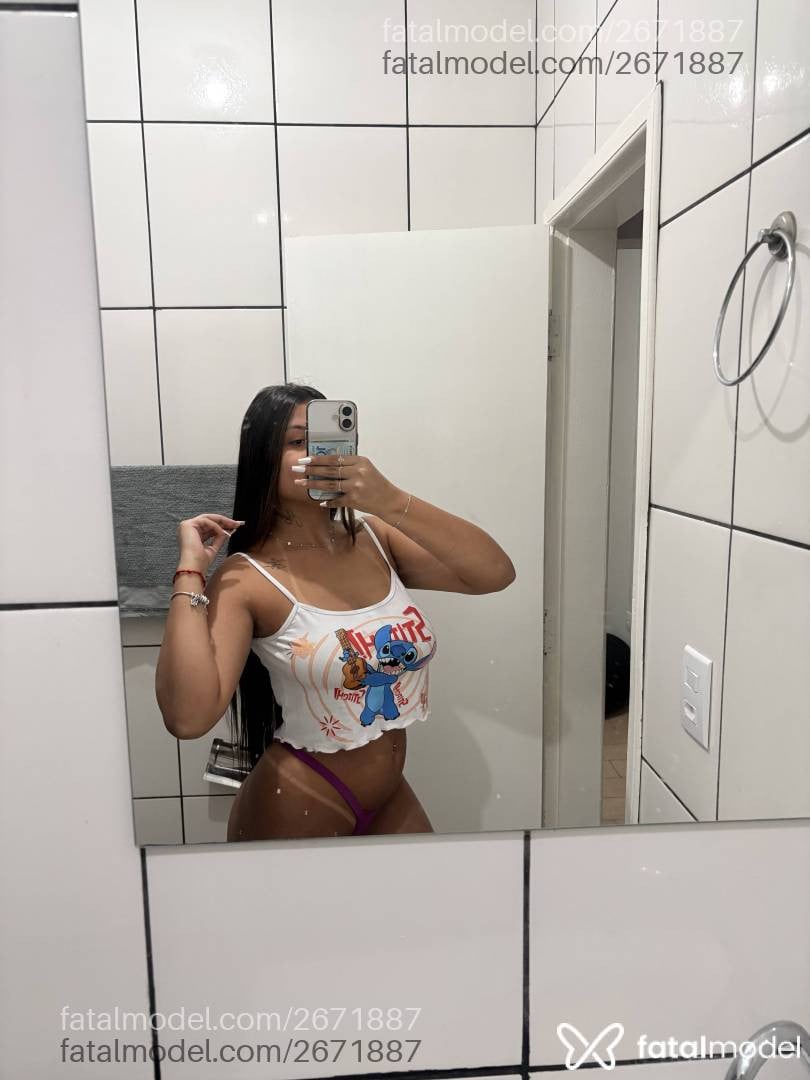 Acompanhante mulher morena (o) de olhos castanhos - Emily Sthepany