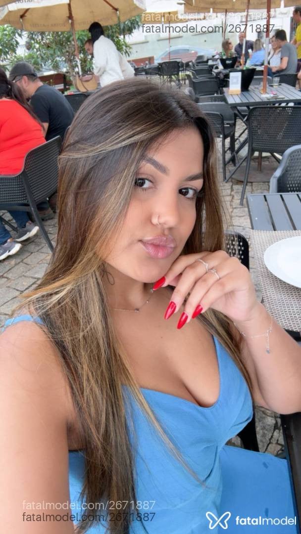 Acompanhante mulher morena (o) de olhos castanhos - Emily Sthepany