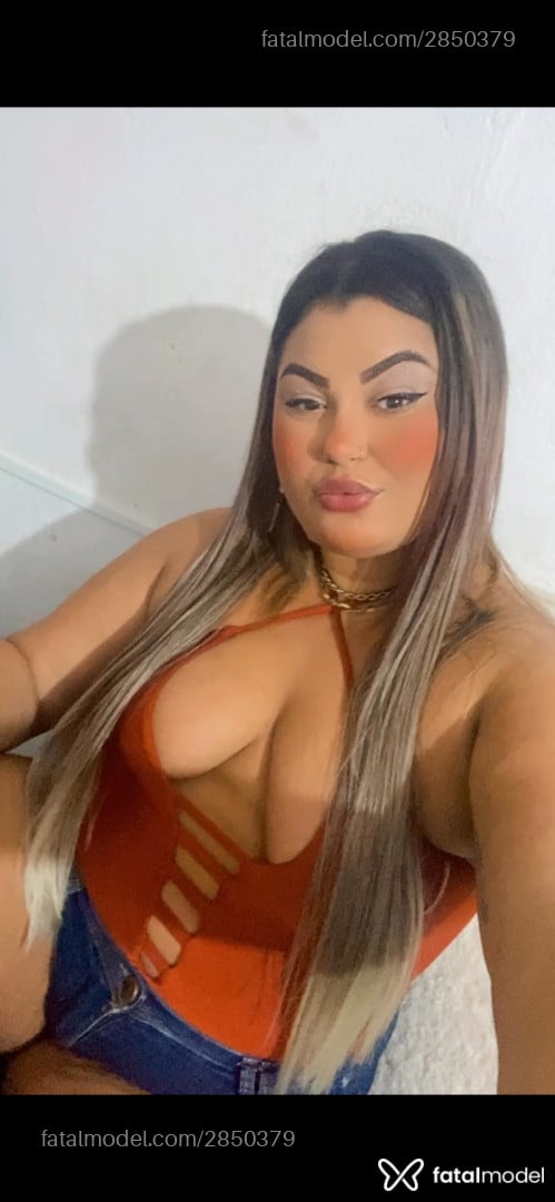 Acompanhante mulher loira (o) de olhos castanhos em Caraguatatuba Acompanhante mulher loira (o) de olhos castanhos em Caraguatatuba - Melzinhaa