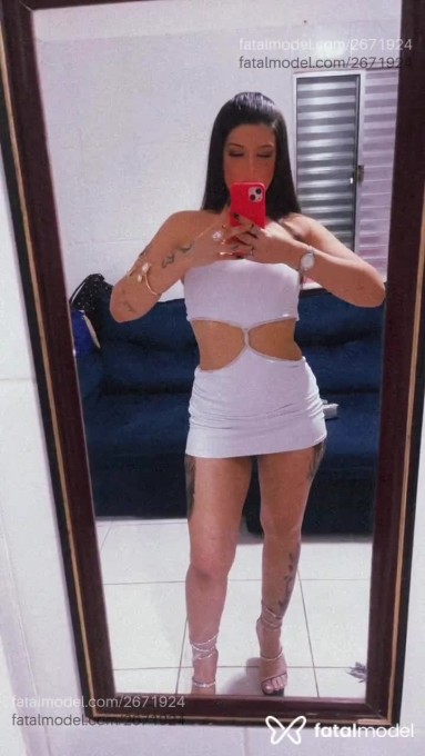 Acompanhante mulher com cabelo castanho de olhos castanhos - Luiza Borges Acompanhante mulher com cabelo castanho de olhos castanhos - Luiza Borges