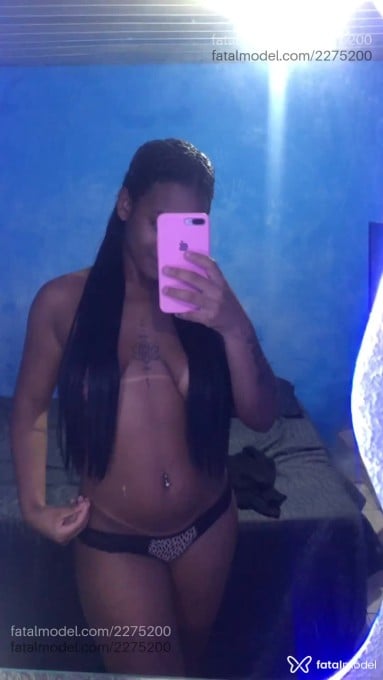 Acompanhante mulher morena (o) de olhos castanhos em Rio de Janeiro - Tinkerbell