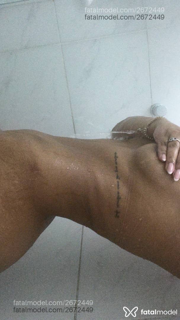 Acompanhante mulher morena (o) de olhos castanhos em Manhuaçu Acompanhante mulher morena (o) de olhos castanhos em Manhuaçu - Angel Lima