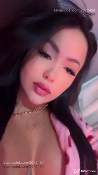 Acompanhante mulher morena (o) de olhos castanhos - Yasmim Lins Acompanhante mulher morena (o) de olhos castanhos - Yasmim Lins