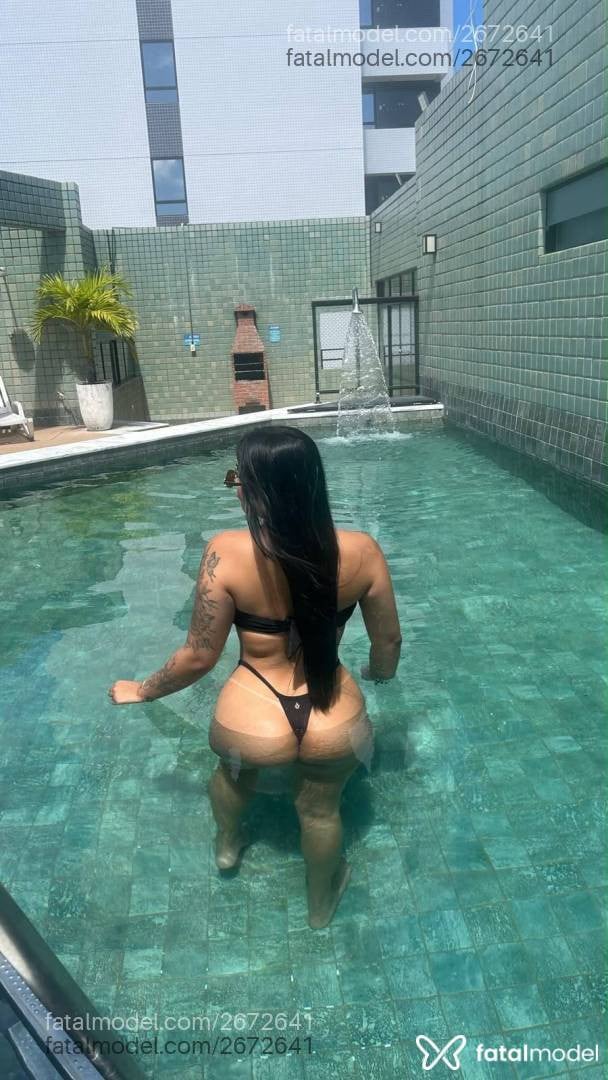 Acompanhante mulher morena (o) de olhos castanhos - Pérola