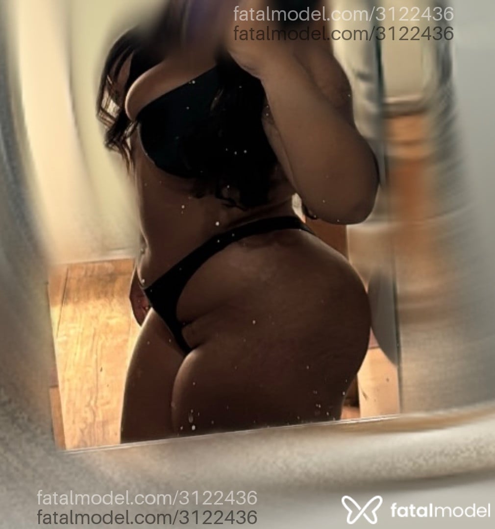 Acompanhante mulher morena (o) de olhos pretos em Teresópolis Acompanhante mulher morena (o) de olhos pretos em Teresópolis - Mel Belmonte