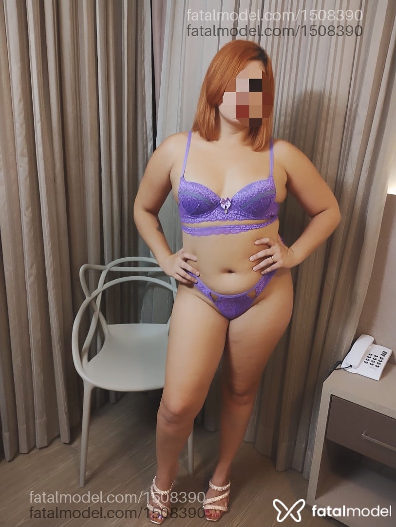 Acompanhante mulher ruiva (o) de olhos castanhos em Florianópolis - Heloisa Sartori