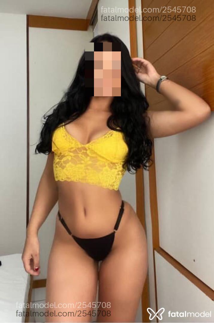 Acompanhante mulher morena (o) de olhos castanhos em Virtual - Maya Swett