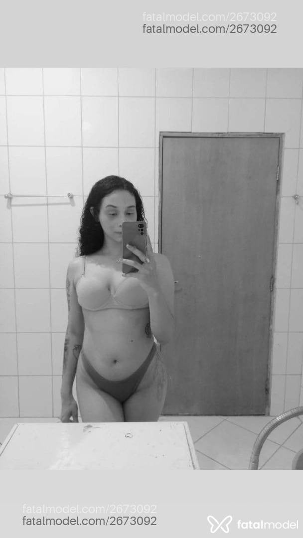 Acompanhante mulher morena (o) de olhos castanhos em São José dos Campos Acompanhante mulher morena (o) de olhos castanhos em São José dos Campos - Helena
