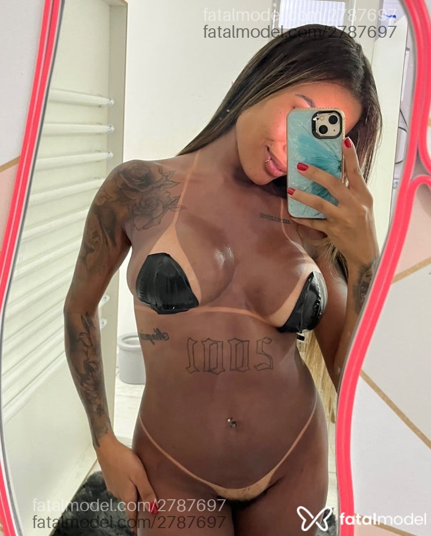 Acompanhante mulher loira (o) de olhos castanhos em Rio de Janeiro Acompanhante mulher loira (o) de olhos castanhos em Rio de Janeiro - Brenda Alves