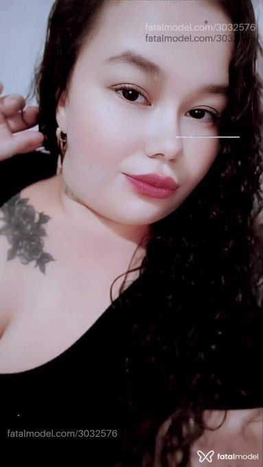 Acompanhante mulher com cabelo castanho de olhos castanhos em Imbé Acompanhante mulher com cabelo castanho de olhos castanhos em Imbé - Priscila