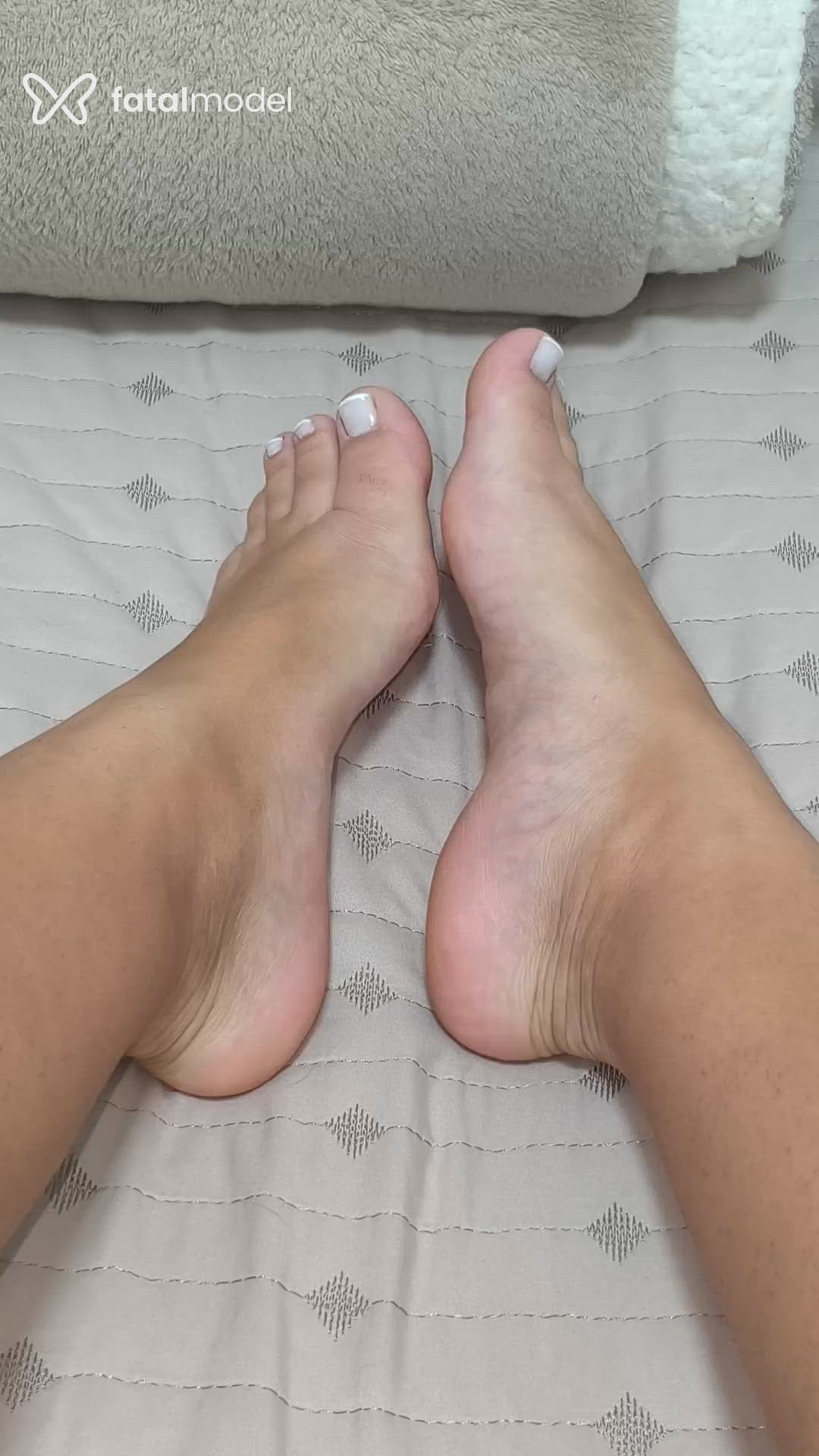 Acompanhante mulher morena (o) de olhos castanhos - Beatriz