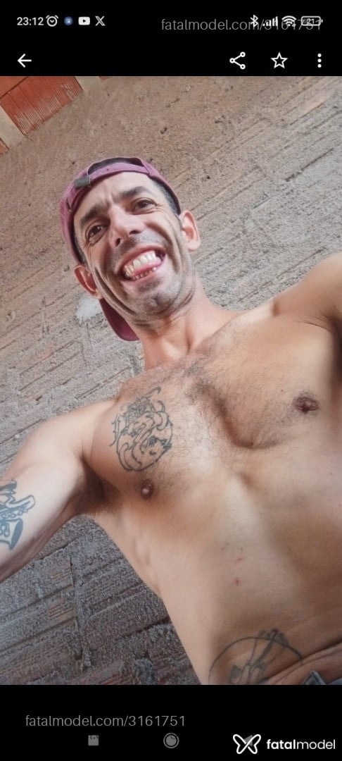 Acompanhante homem sem cabelo de olhos castanhos em Virtual - Hanubi