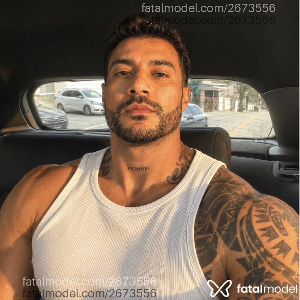 Acompanhante homem com cabelo castanho de olhos castanhos em São Paulo - Philipe