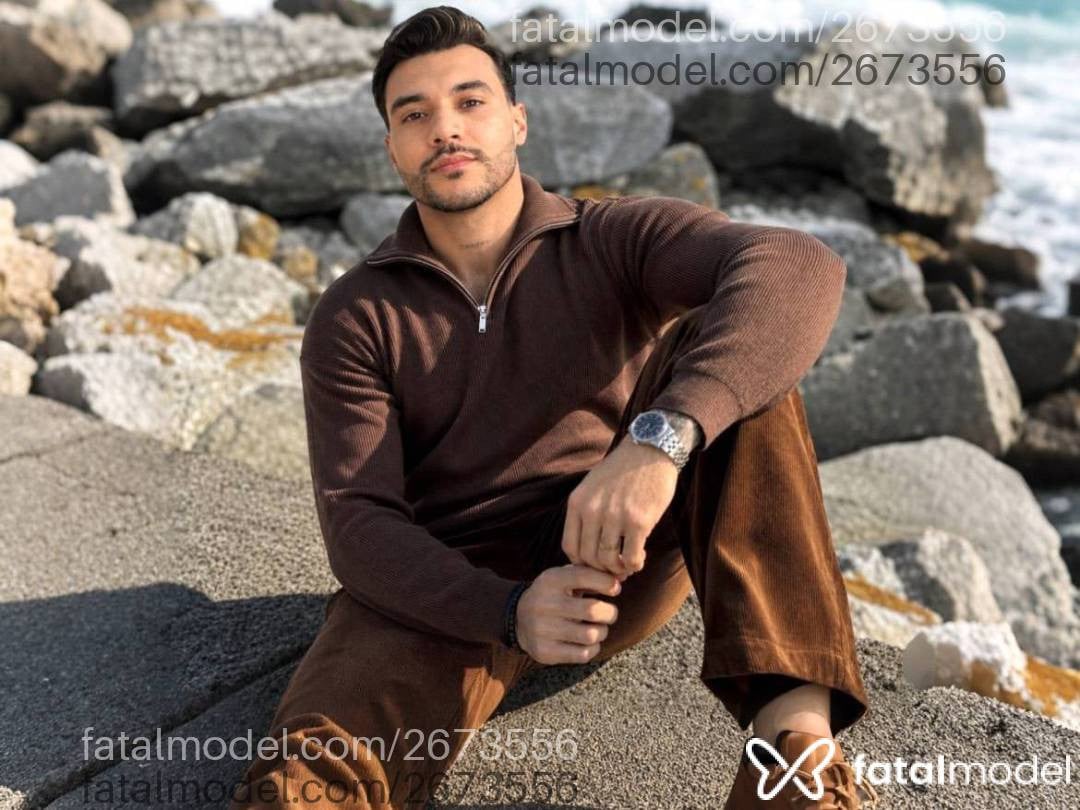 Acompanhante homem com cabelo castanho de olhos castanhos em São Paulo - Philipe