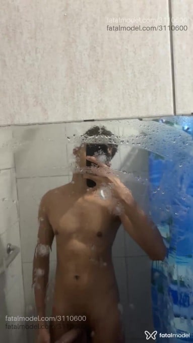 Acompanhante homem com cabelo castanho de olhos pretos em Belo Horizonte - Geo souza