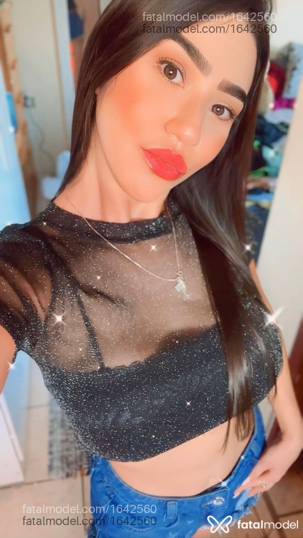 Acompanhante mulher com cabelo castanho de olhos castanhos em Campo Grande - Agatha