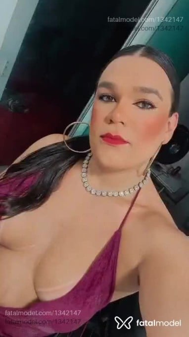 Acompanhante travesti com cabelo castanho de olhos castanhos em Rio de Janeiro - Jennifer tilly
