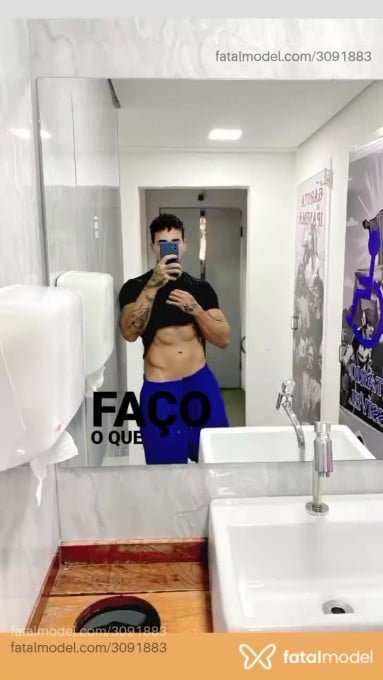 Acompanhante homem morena (o) de olhos pretos - Lourenço Acompanhante homem morena (o) de olhos pretos - Lourenço