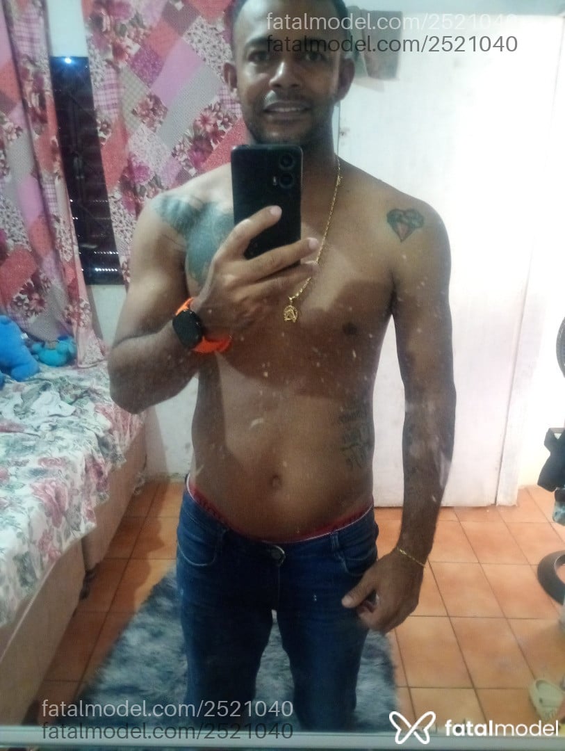 Acompanhante homem morena (o) de olhos pretos em Limeira - Lucas