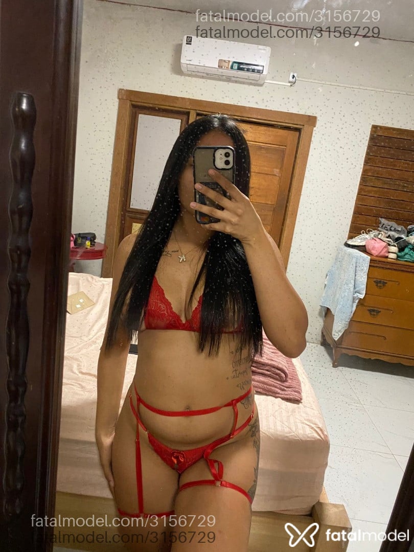 Acompanhante mulher morena (o) de olhos castanhos em Itajaí - Isadora Nascimento