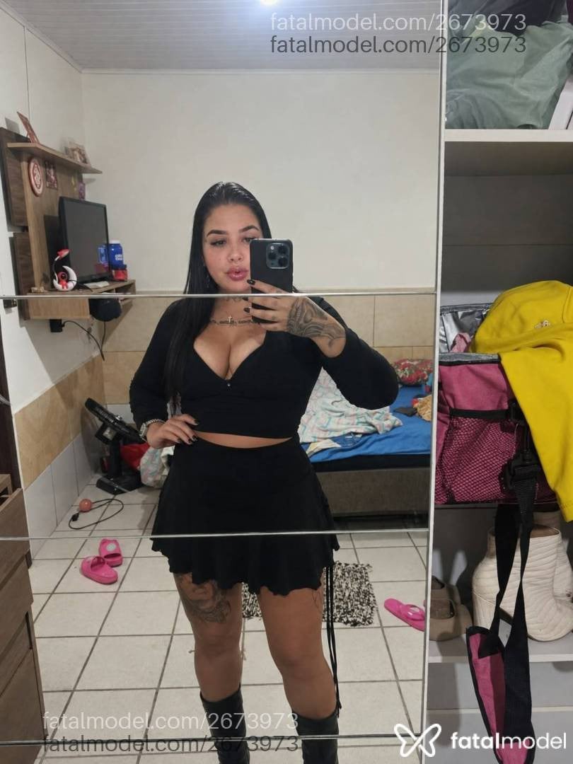 Acompanhante mulher morena (o) de olhos castanhos - Rayane