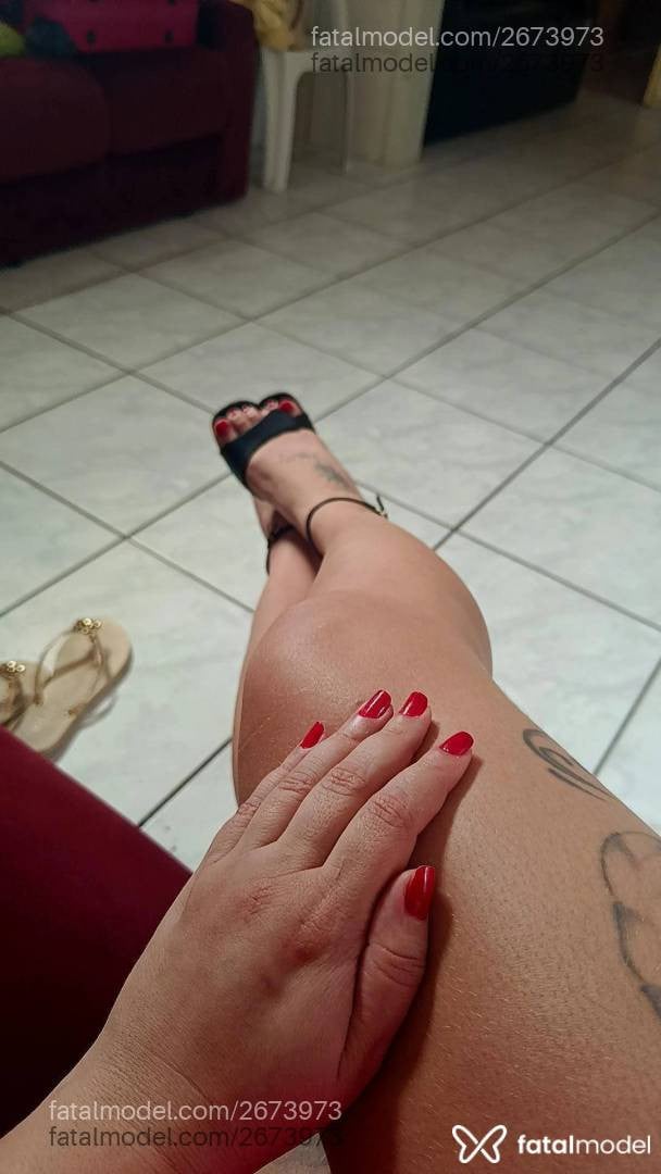 Acompanhante mulher morena (o) de olhos castanhos - Rayane
