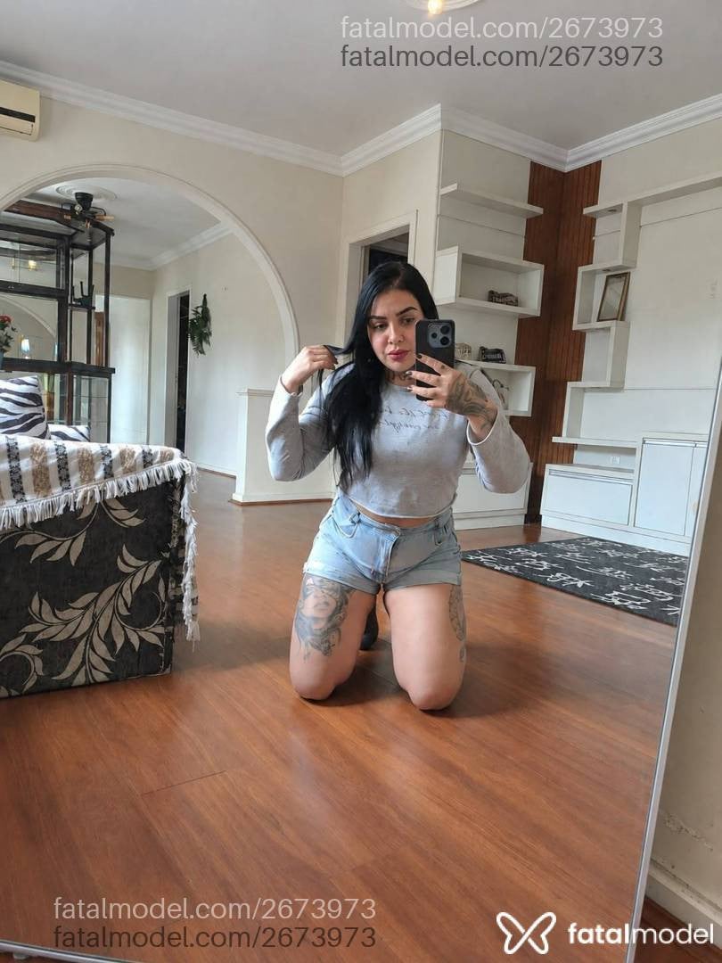 Acompanhante mulher morena (o) de olhos castanhos - Rayane