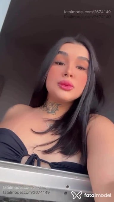 Acompanhante mulher morena (o) de olhos pretos em Mineiros - Alice Ferrari