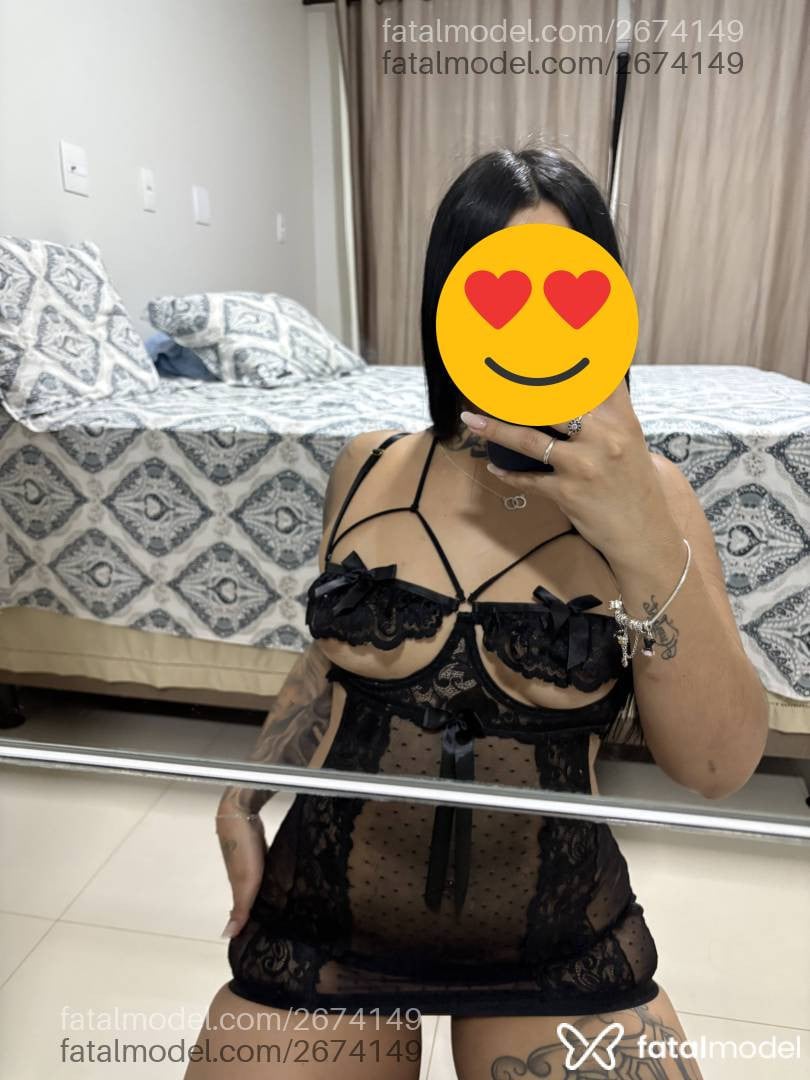 Acompanhante mulher morena (o) de olhos pretos - Alice Ferrari