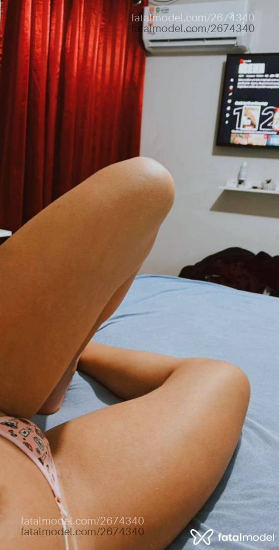 Acompanhante mulher com cabelo castanho de olhos castanhos em União da Vitória Acompanhante mulher com cabelo castanho de olhos castanhos em União da Vitória - Maitê