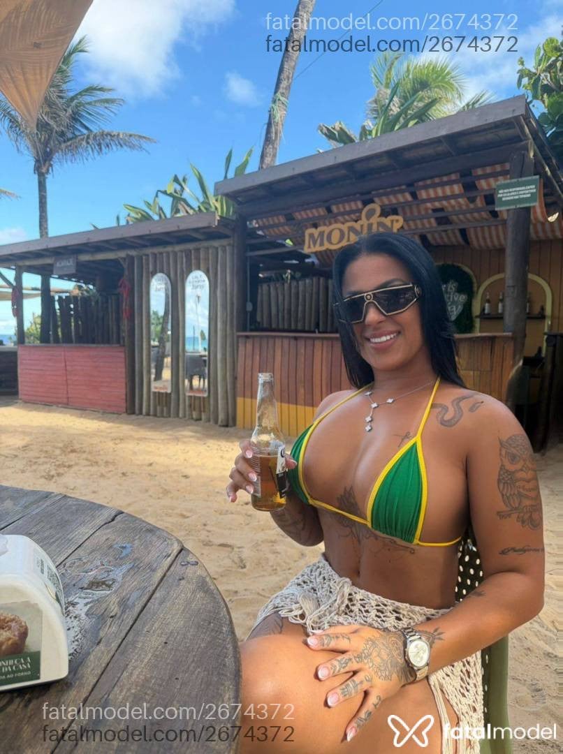 Acompanhante mulher morena (o) de olhos castanhos em Salvador - Bruna