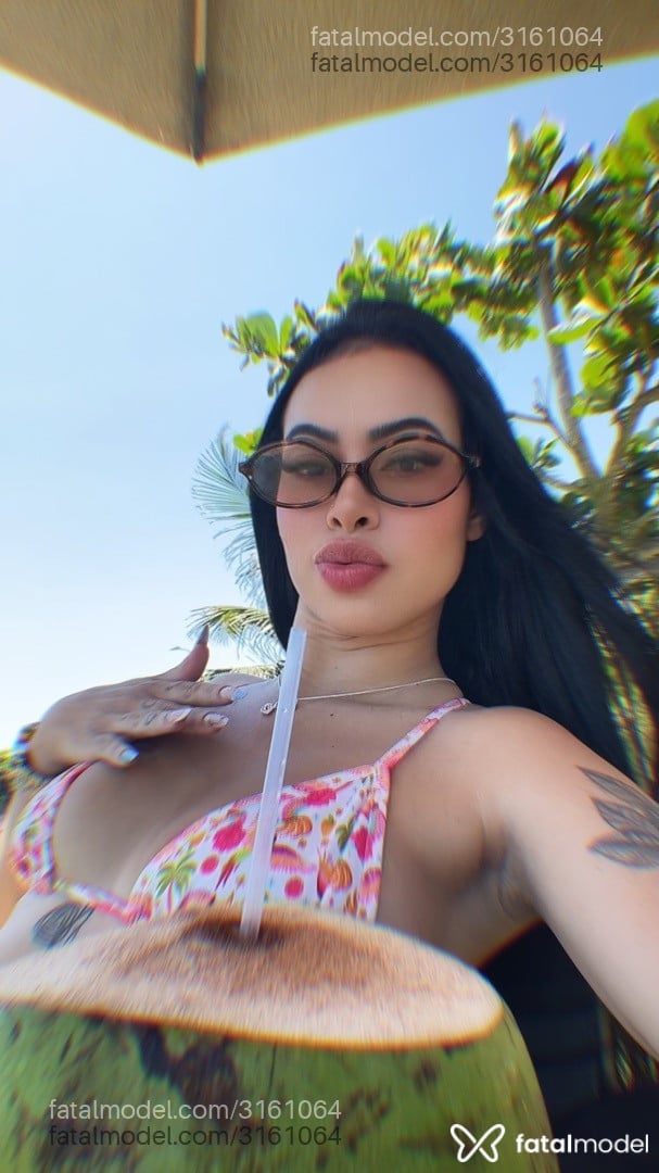 Acompanhante mulher com cabelo castanho de olhos pretos em Vila Velha - Bianca