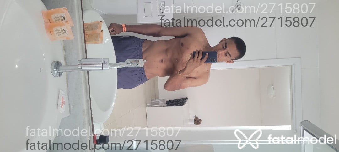 Acompanhante homem com cabelo castanho de olhos castanhos em João Pessoa - Joao Pedro