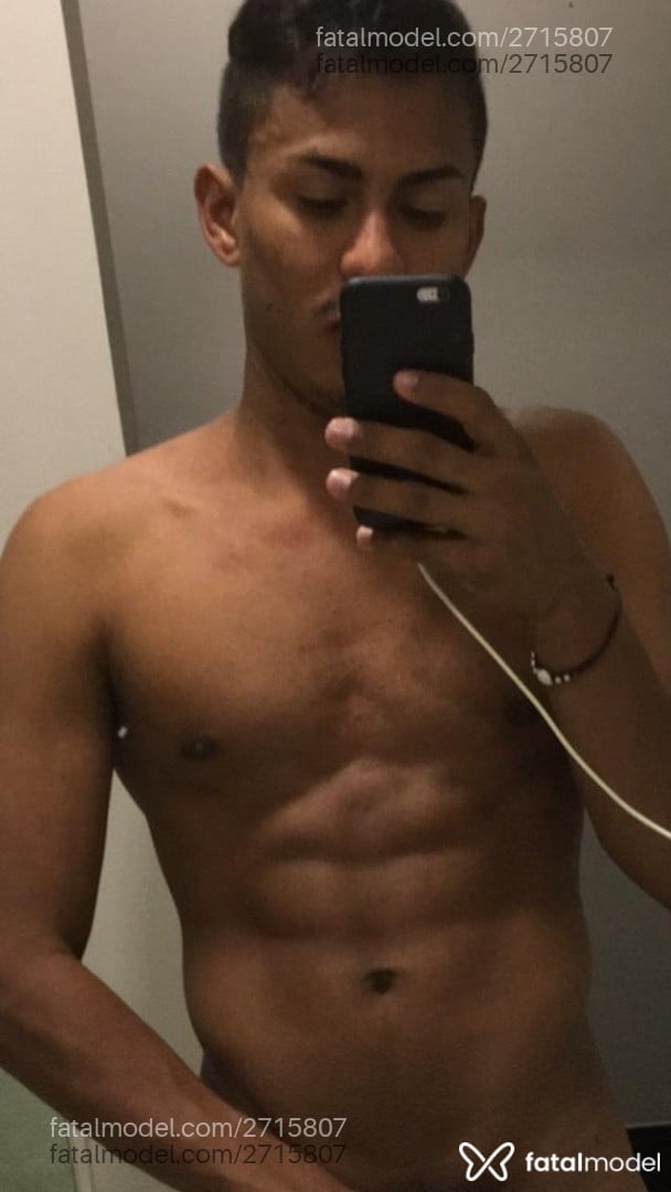 Acompanhante homem com cabelo castanho de olhos castanhos em João Pessoa - Joao Pedro