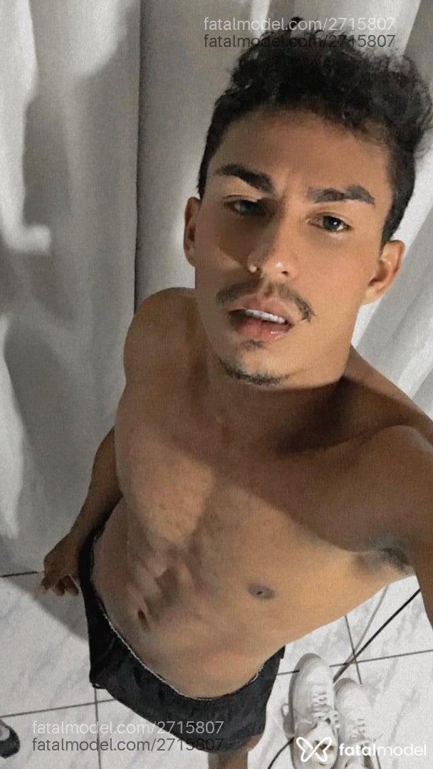 Acompanhante homem com cabelo castanho de olhos castanhos em João Pessoa - Joao Pedro