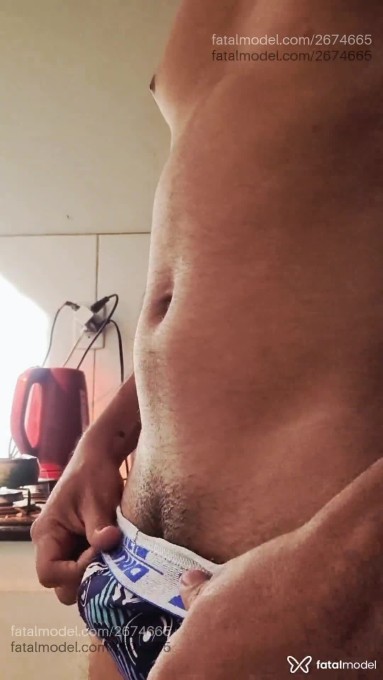 Acompanhante homem morena (o) de olhos castanhos em Virtual - Leodiego