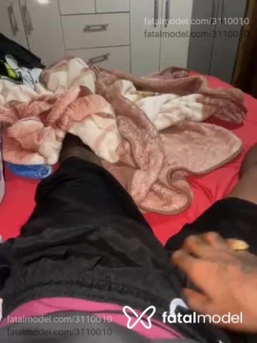Acompanhante homem com cabelo colorido de olhos pretos em Esteio Acompanhante homem com cabelo colorido de olhos pretos em Esteio - Rafael Silva