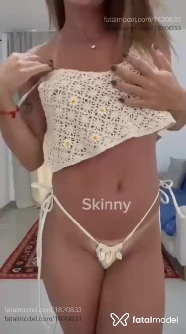 Acompanhante mulher com cabelo castanho de olhos castanhos em Virtual - Skinny
