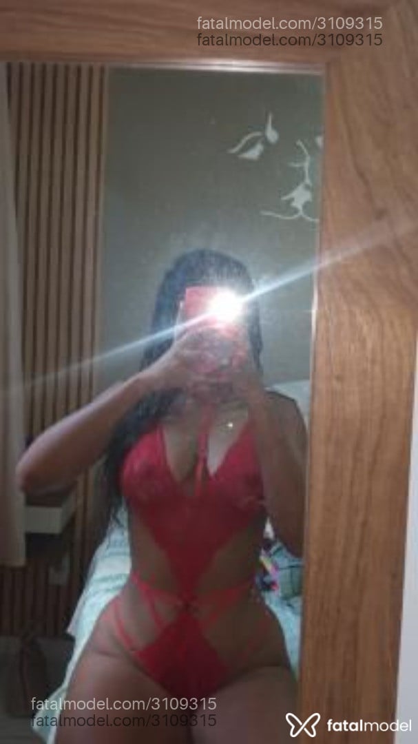 Acompanhante mulher morena (o) de olhos pretos em São Paulo - Malévola