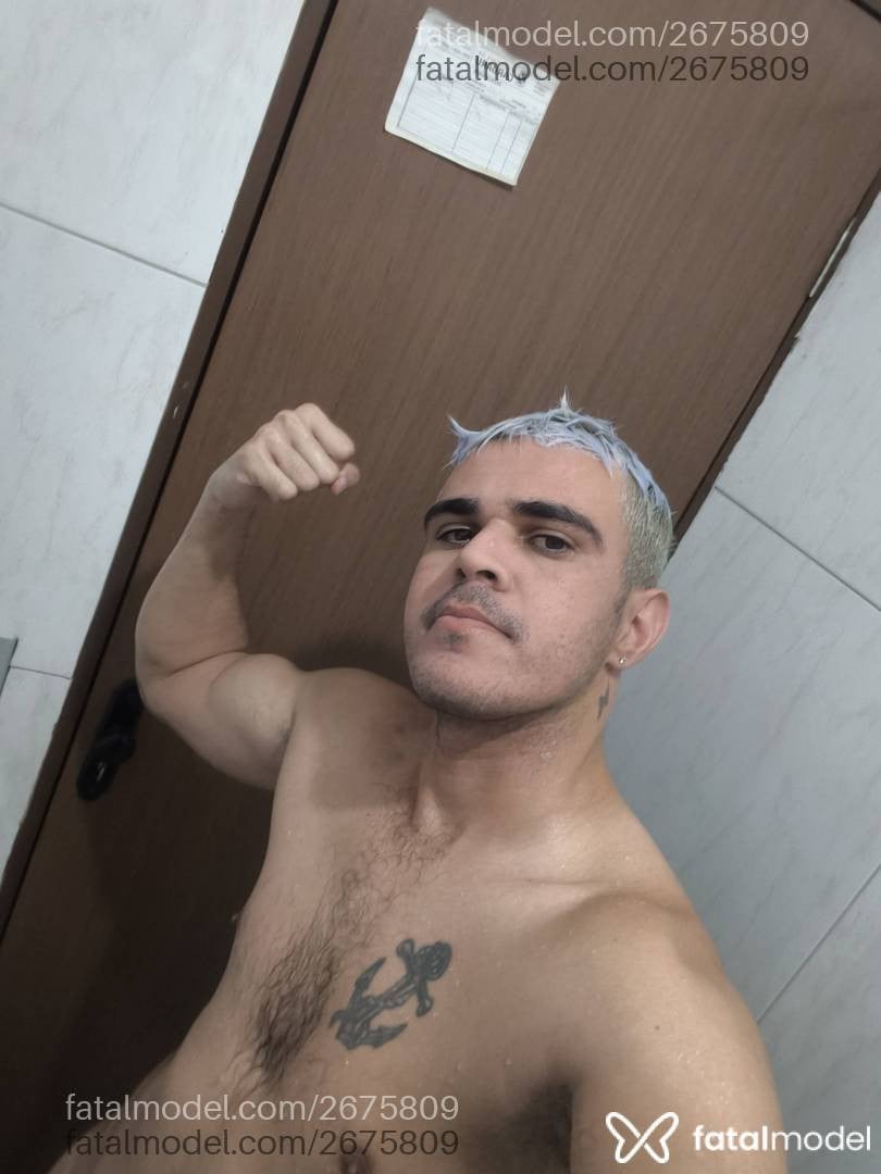 Acompanhante homem com cabelo castanho de olhos castanhos - Poxabetohot